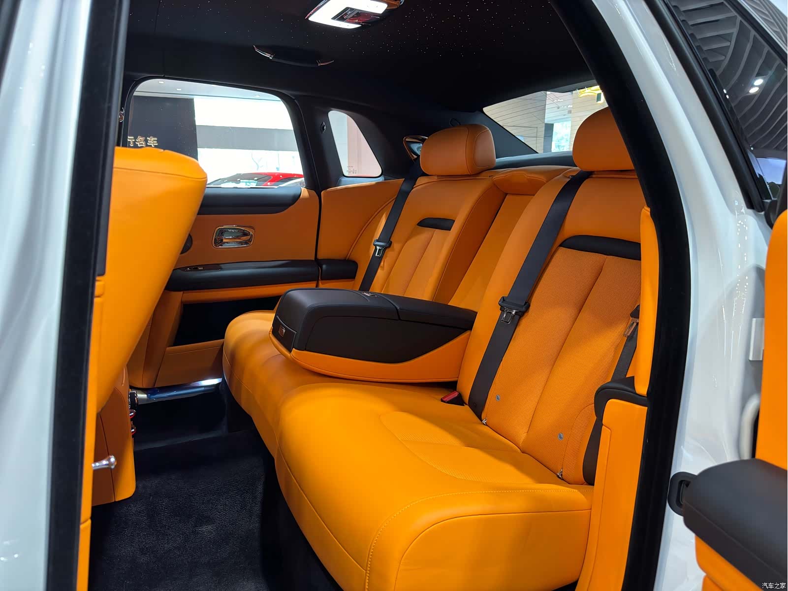 Rolls-Royce Ghost, 2023 13
