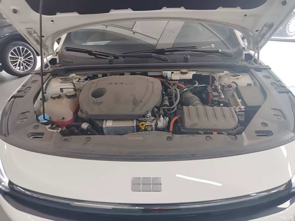 Geely Galaxy L6, 2024 20