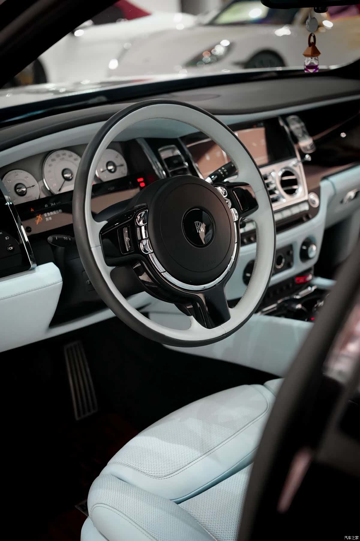 Rolls-Royce Ghost, 2019 23