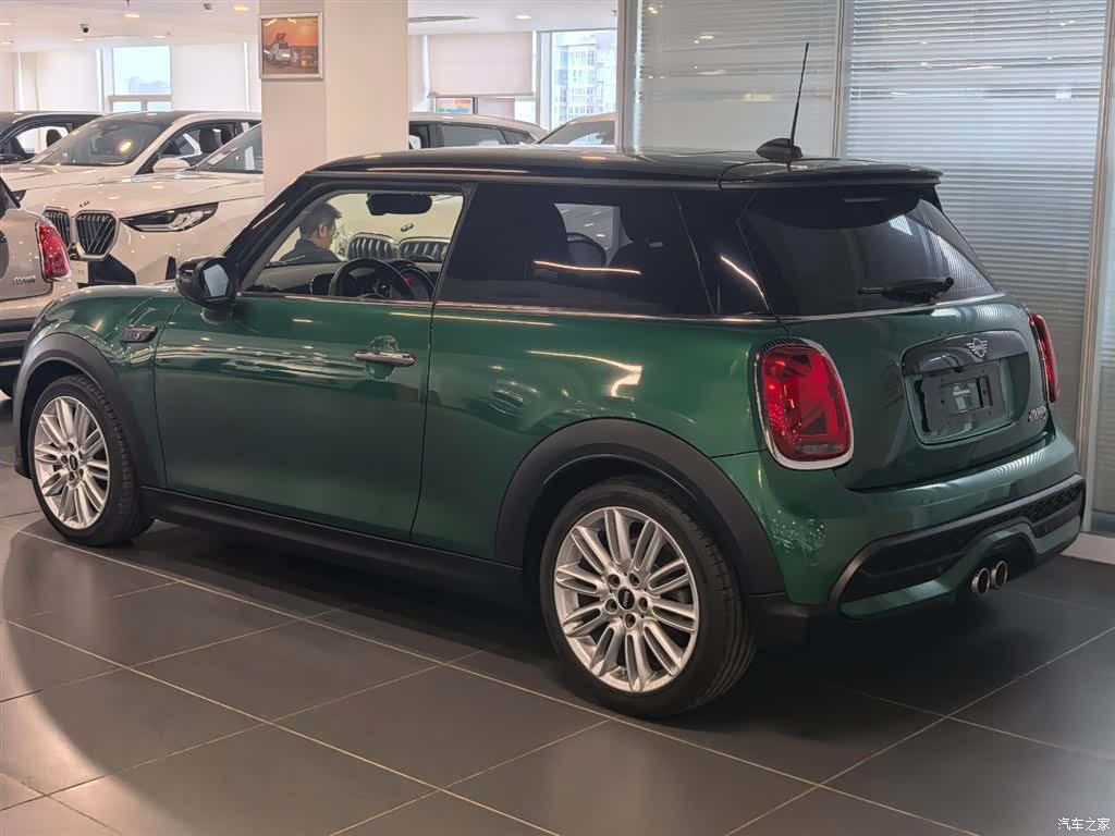 Mini Cooper, 2022 4