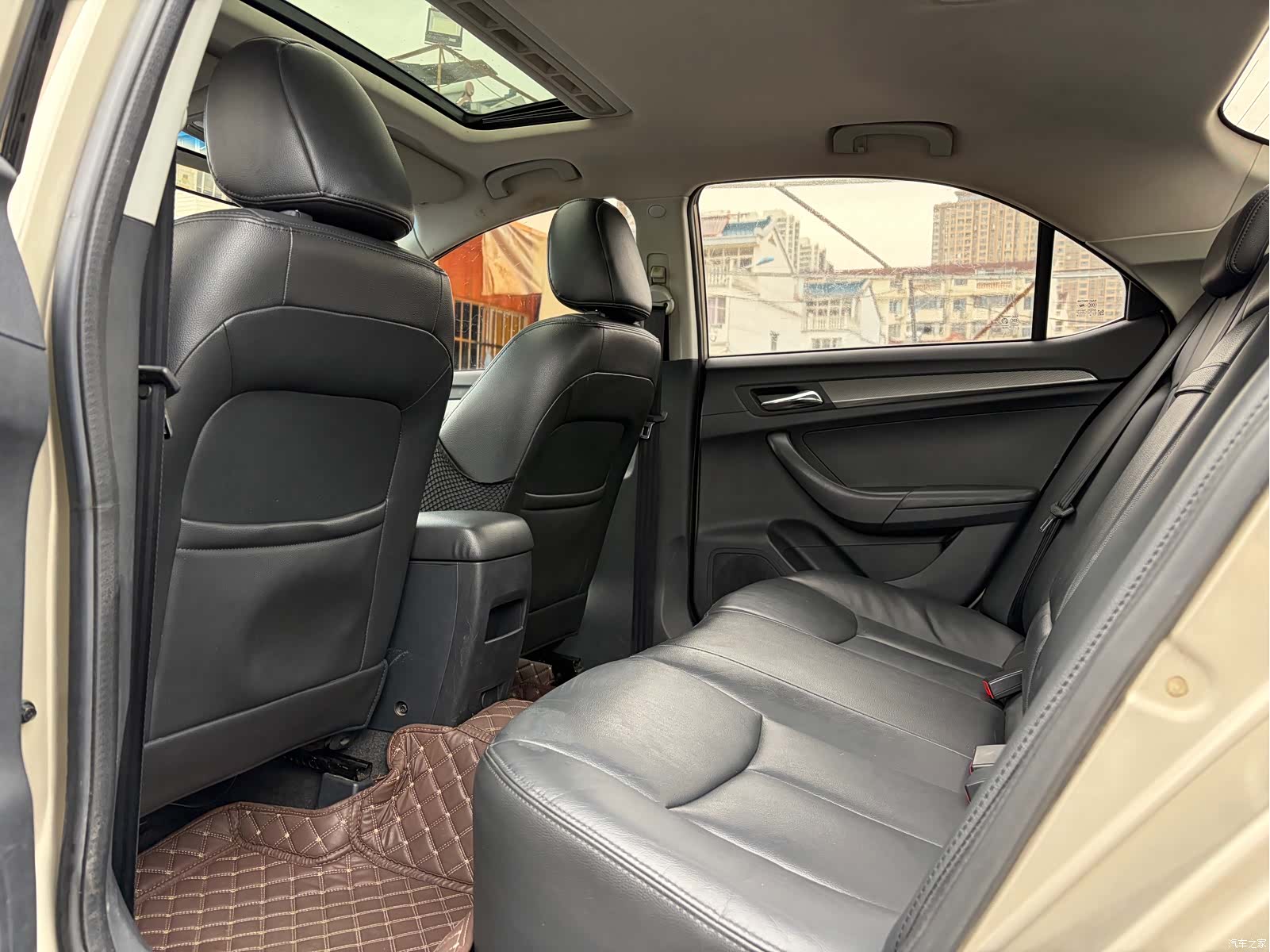 Roewe 360, 2016 8