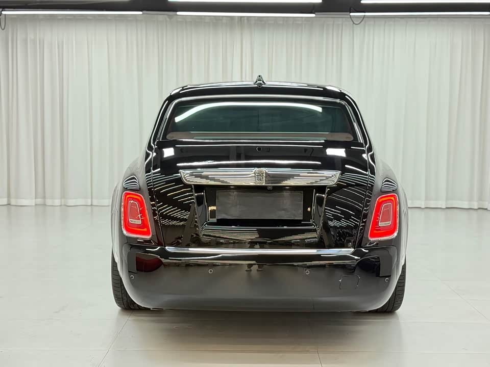 Rolls-Royce Phantom