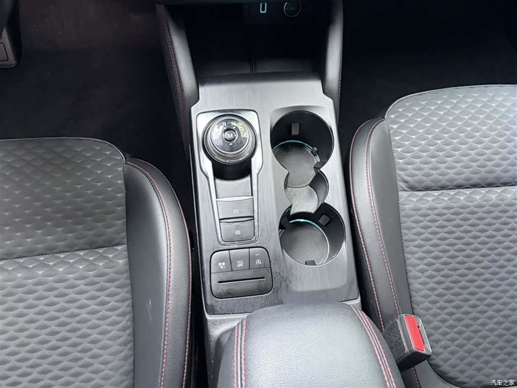 Ford Focus, 2021 9