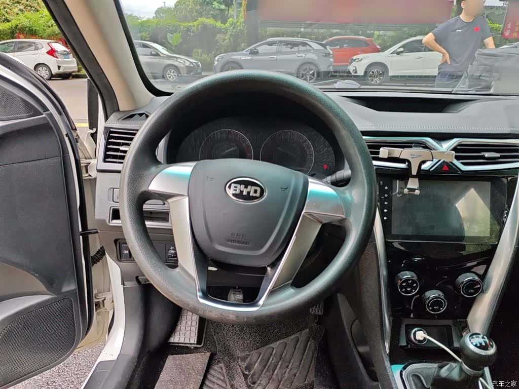 BYD F3, 2016 6