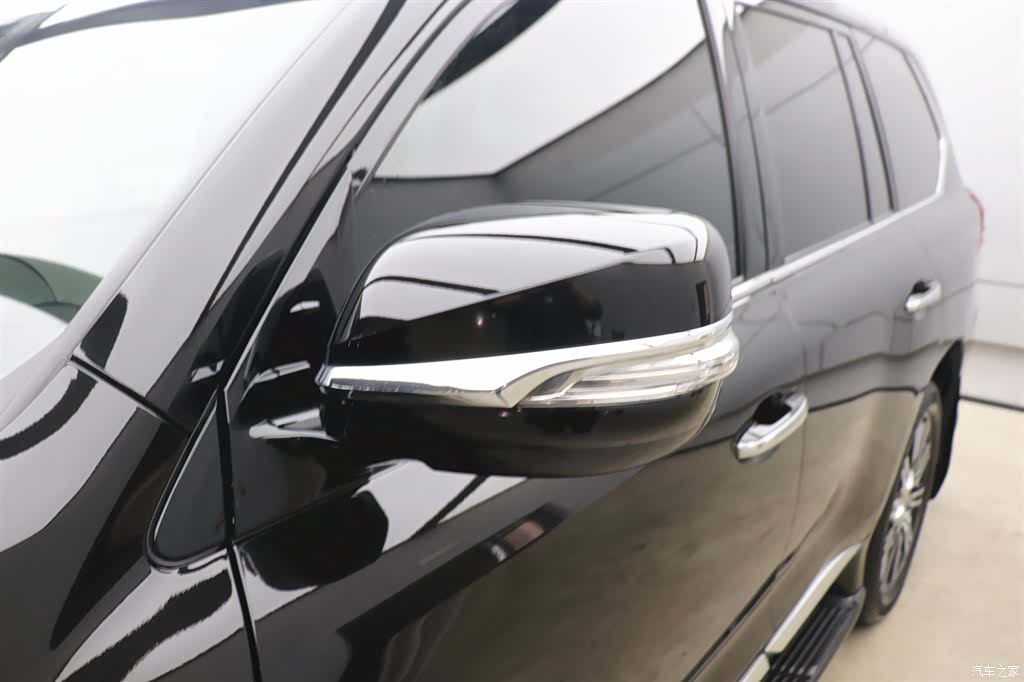 Lexus LX, 2020 32