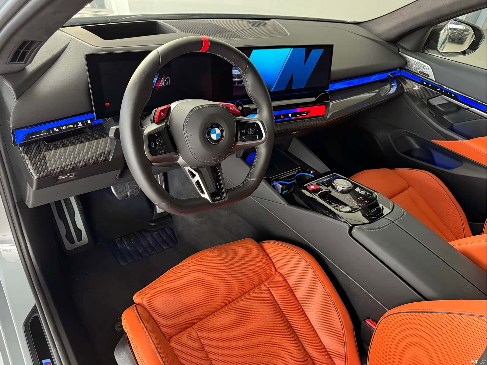 BMW M5, 1900 38