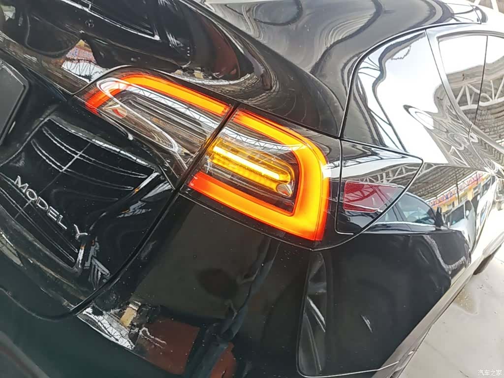 Tesla Model Y, 2022 8