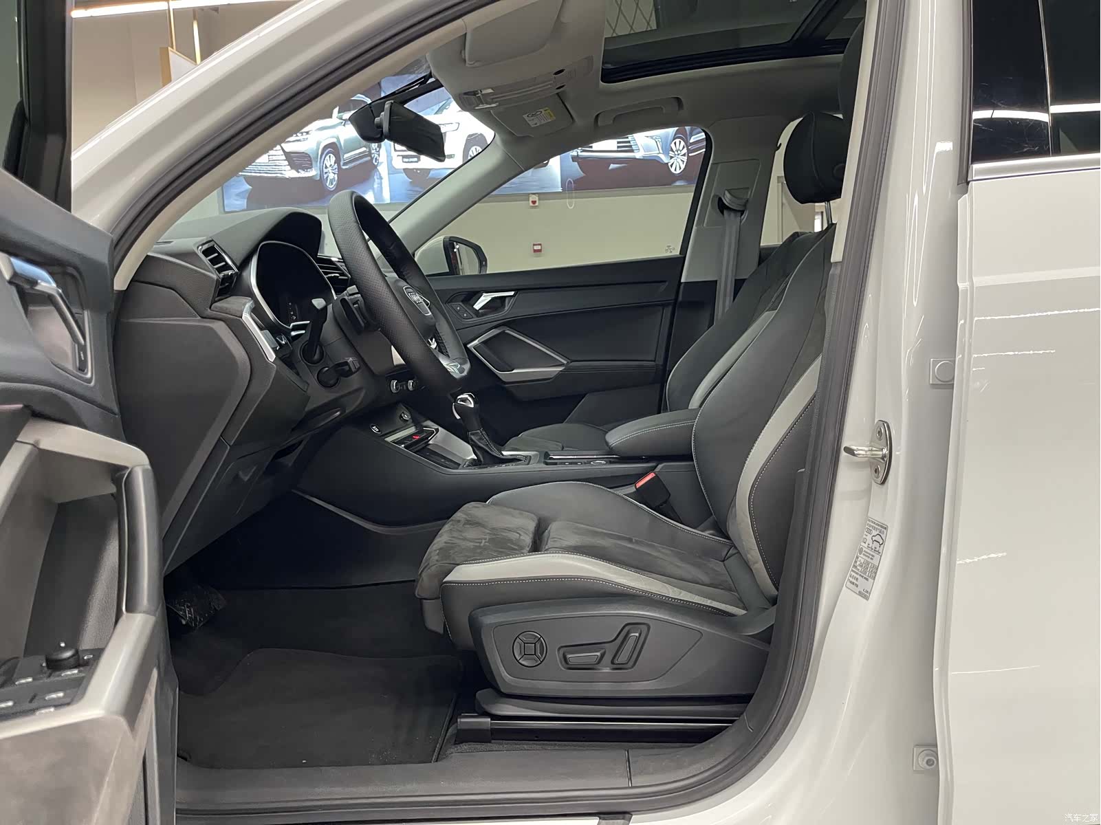 Audi Q3, 2022 8