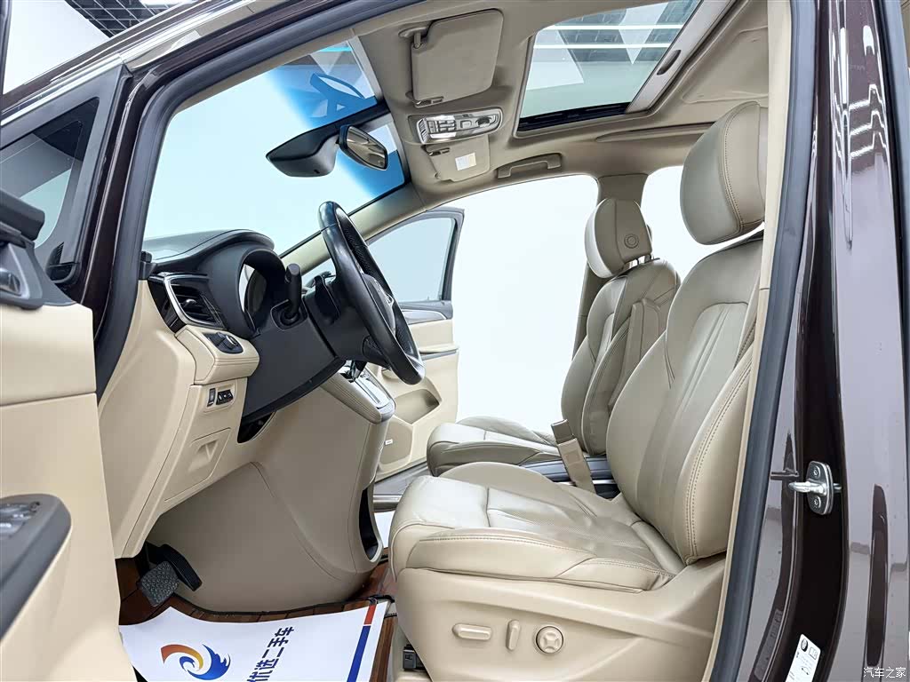 Buick GL8, 2019 4