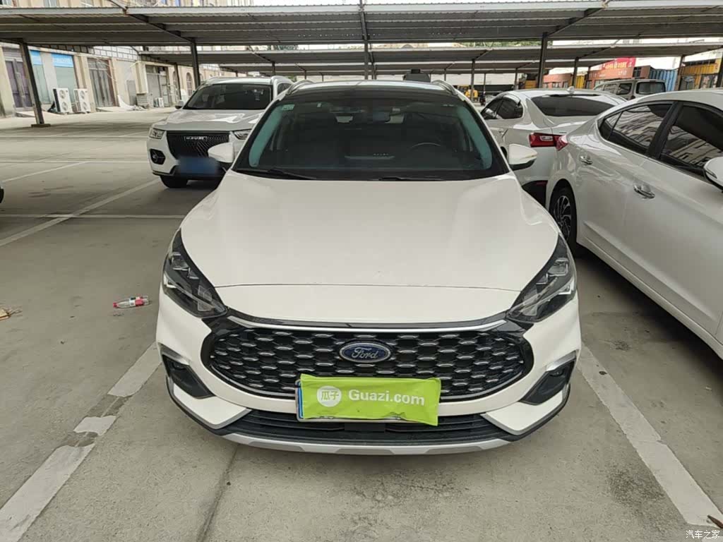 Ford Focus, 2021 3