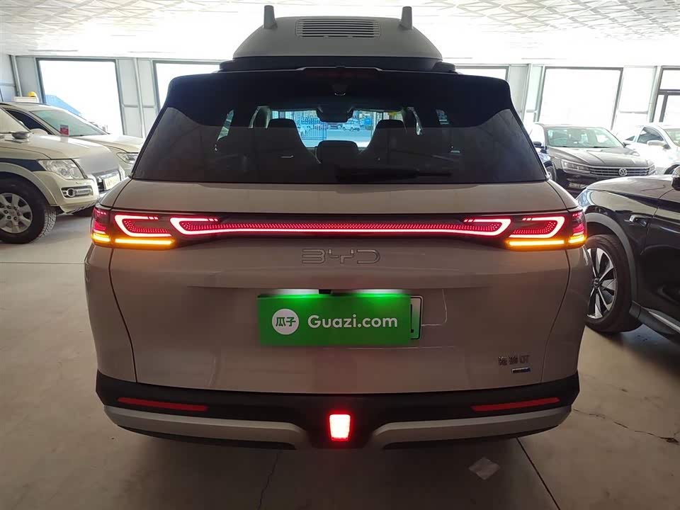 BYD Sea Lion 07 DM-i