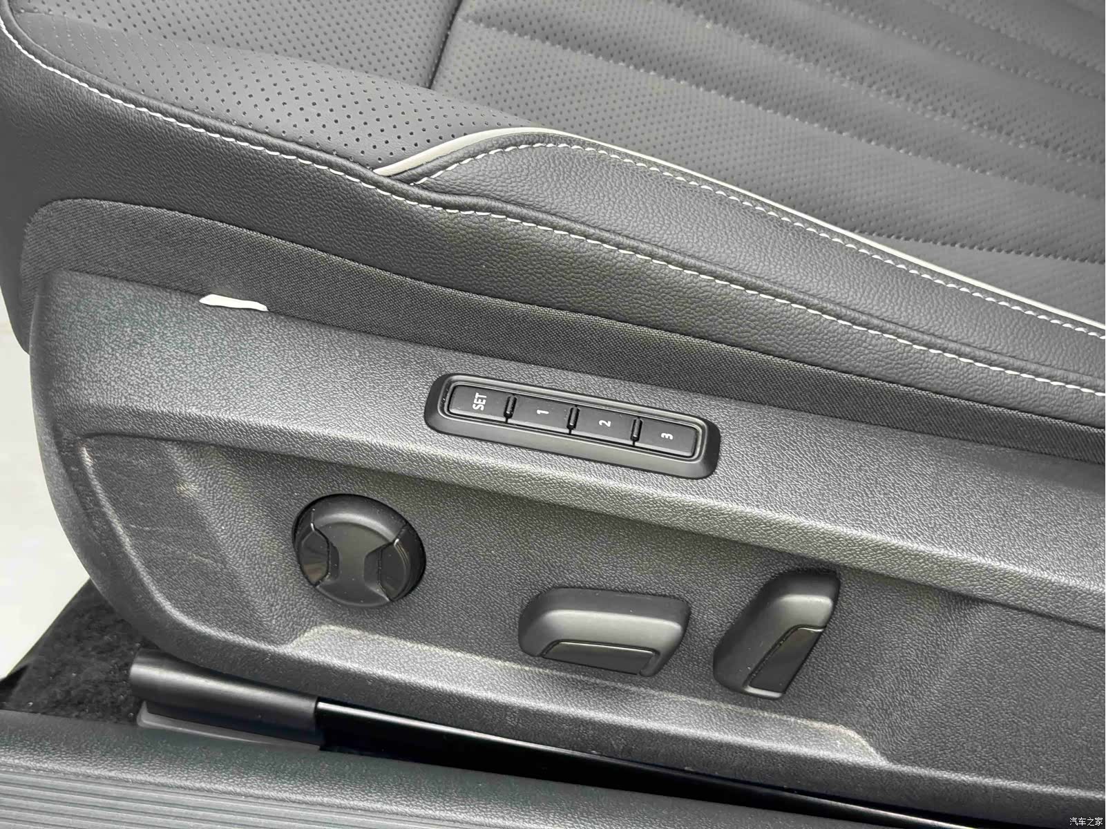 Volkswagen Passat, 2024 17
