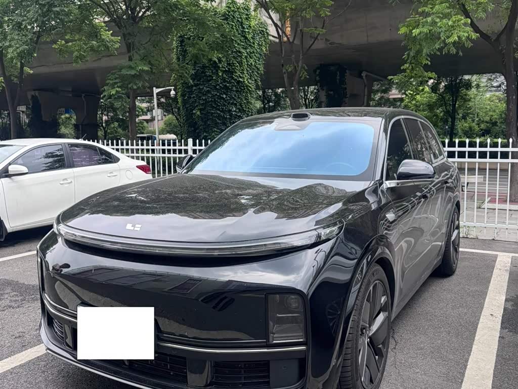 Li Auto L8