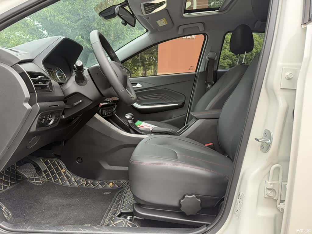 Chery 3x, 2023 14