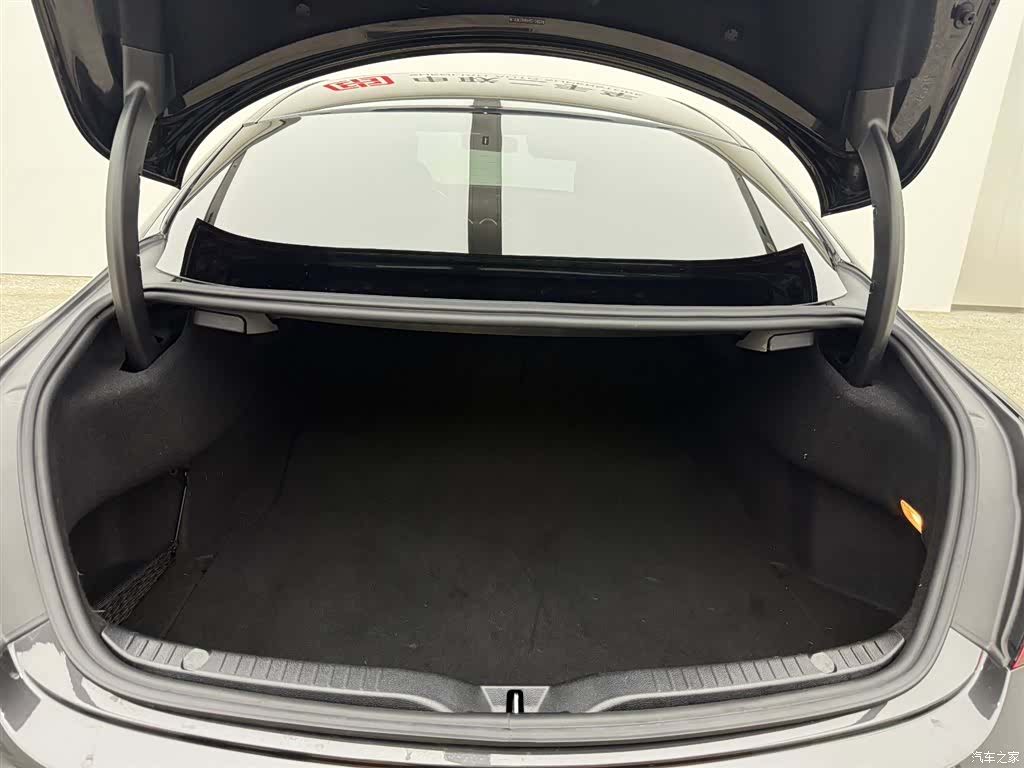 Mercedes-Benz C-Class, 2023 11