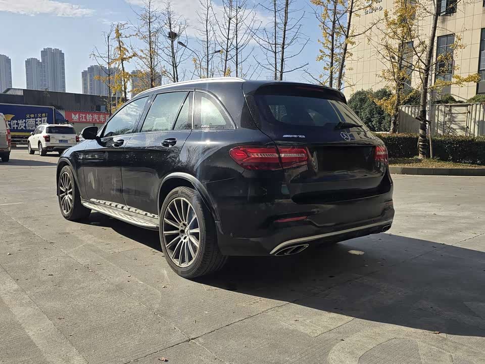 Mercedes-Benz GLC AMG