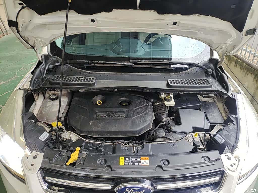 Ford Kuga, 2014 20