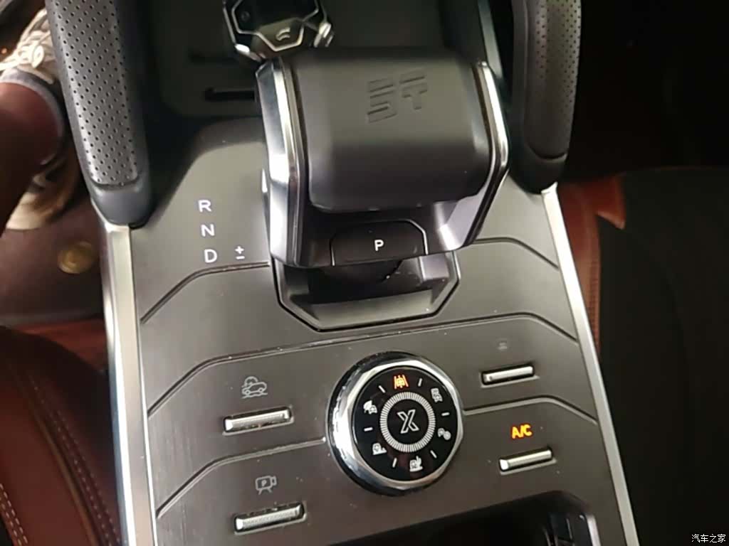 Jetour Traveller, 2024 14