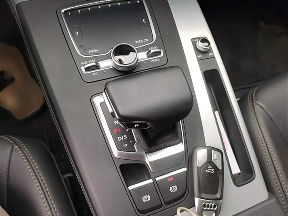 Audi Q5L Audi Q5L