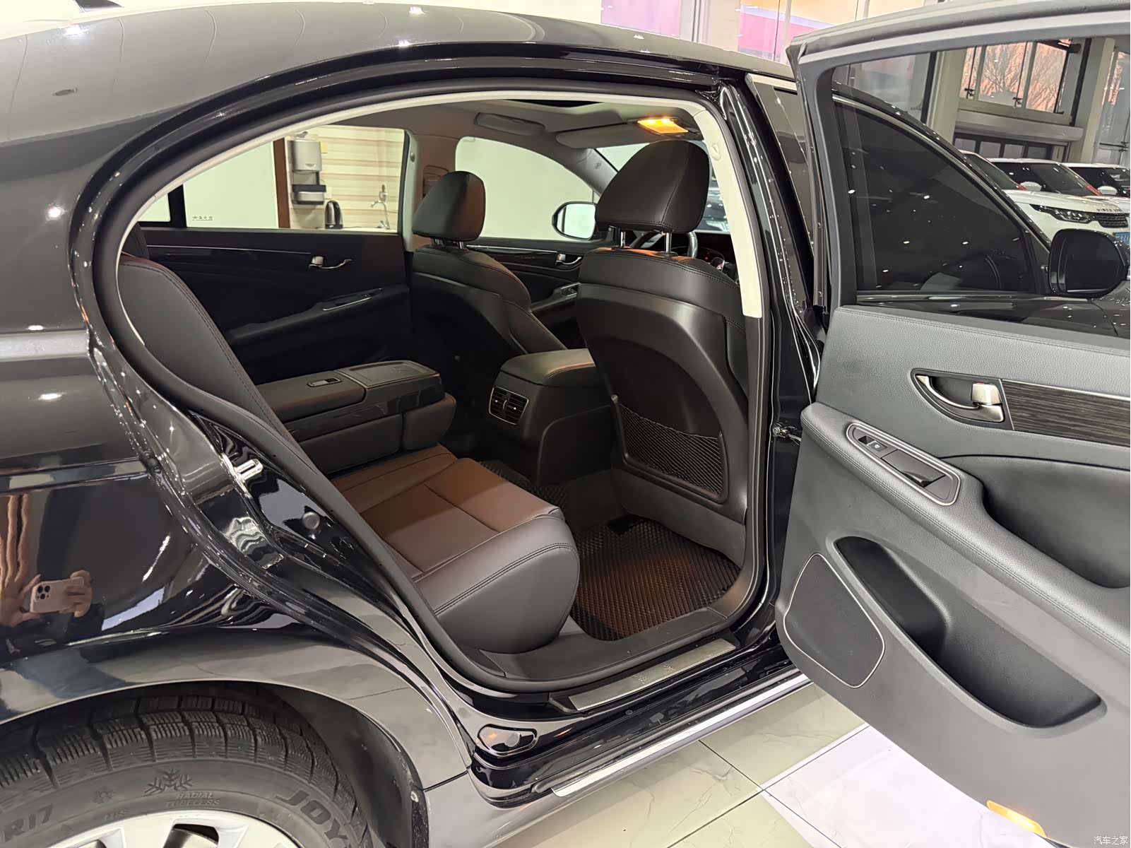 Hongqi H7, 2018 9