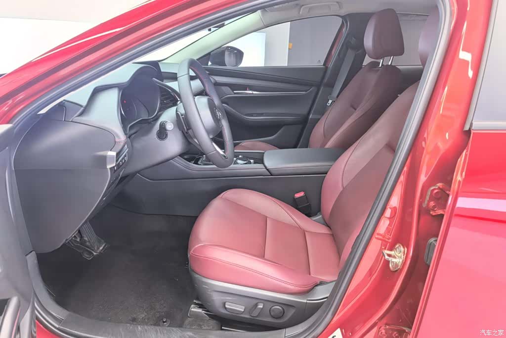 Mazda Mazda3, 2023 9