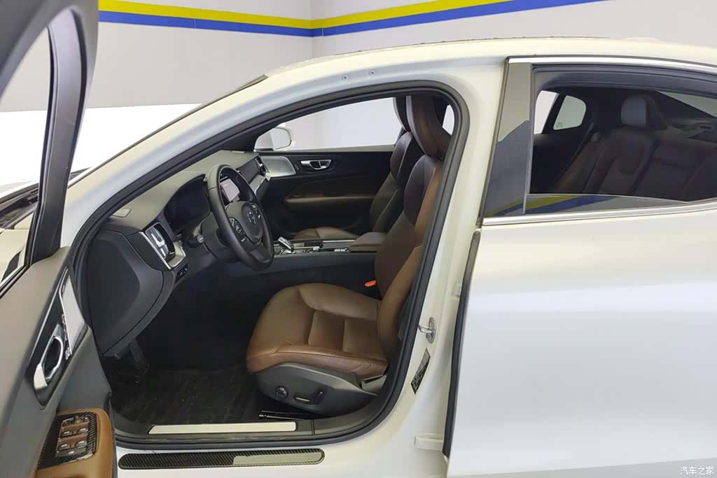 Volvo S60, 2025 9