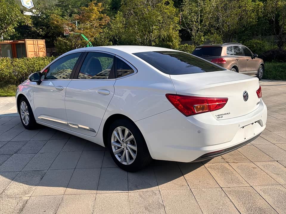 Dongfeng Shiyan Car Dongfeng Shiyan Car