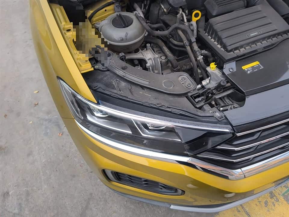Volkswagen T-ROC exploring Songs