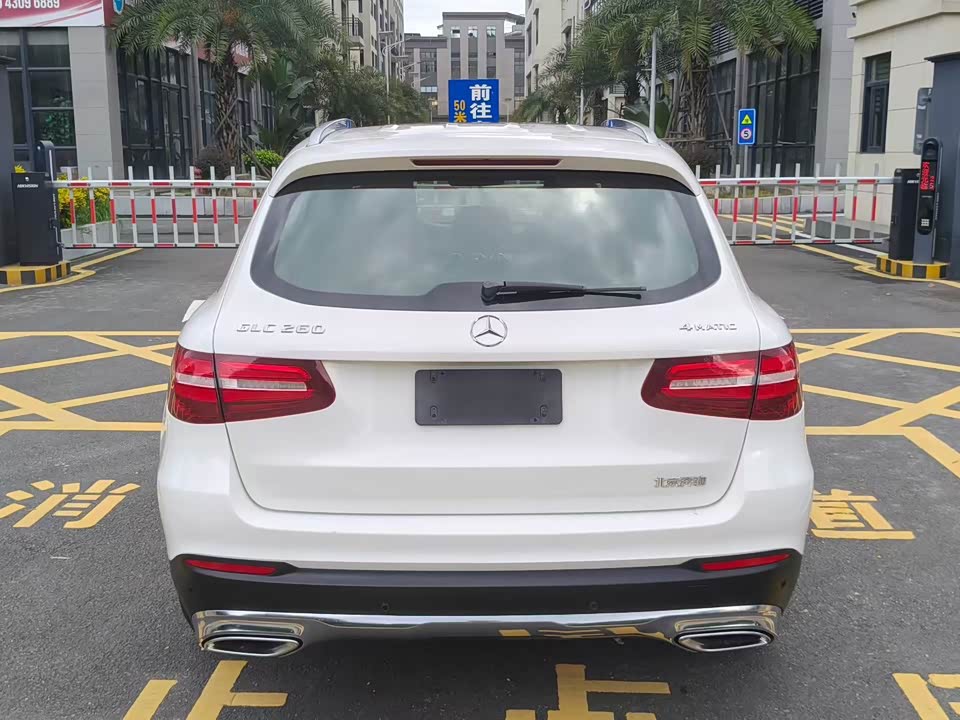 Mercedes-Benz GLC Mercedes-Benz GLC
