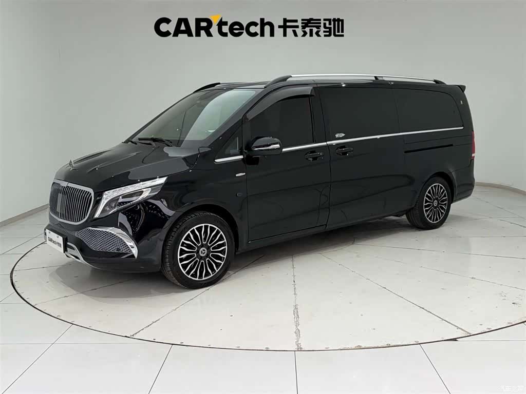 Mercedes-Benz 7, 2020 1