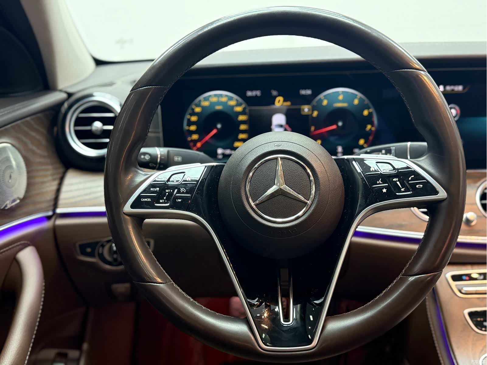 Mercedes-Benz E-Class, 2022 8