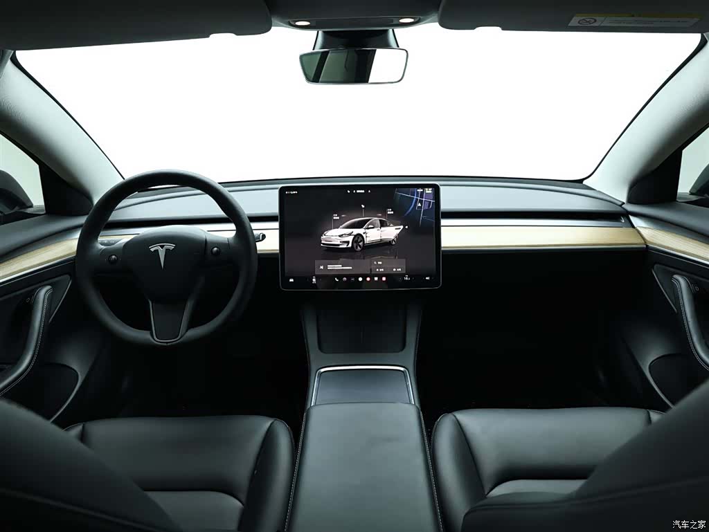 Tesla Model 3, 2023 17