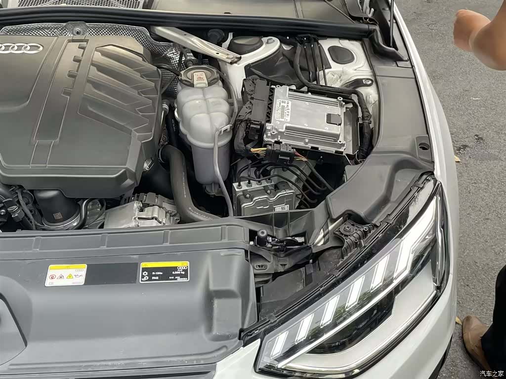 Audi A4L, 2023 27