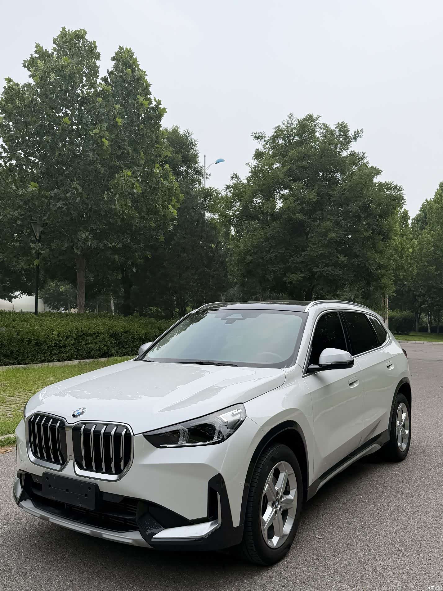 BMW X1, 2023 все фото