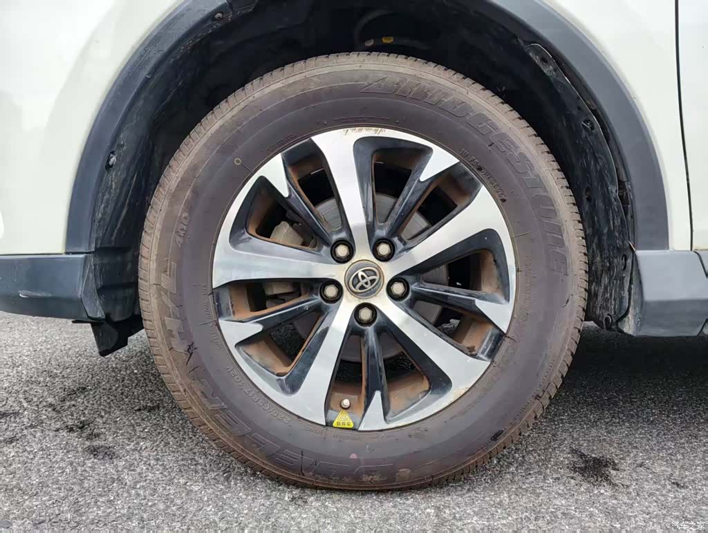 Toyota RAV4, 2017 9