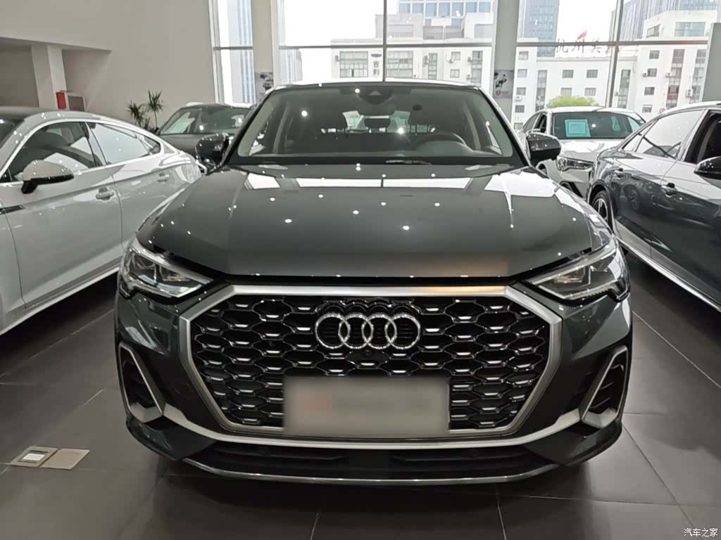Audi Q3, 2021 3