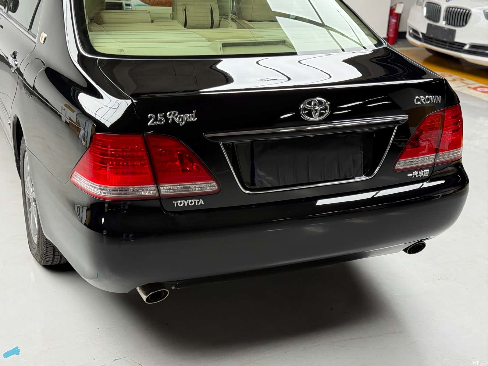 Toyota Crown, 2009 7