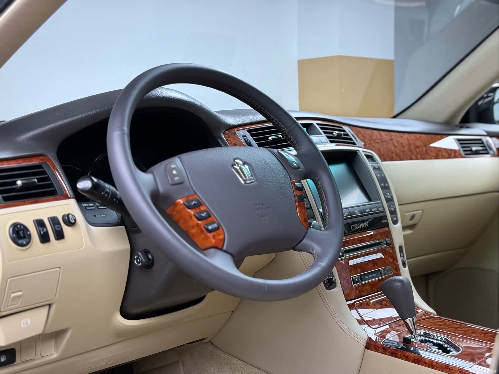 Toyota Crown, 2009 11