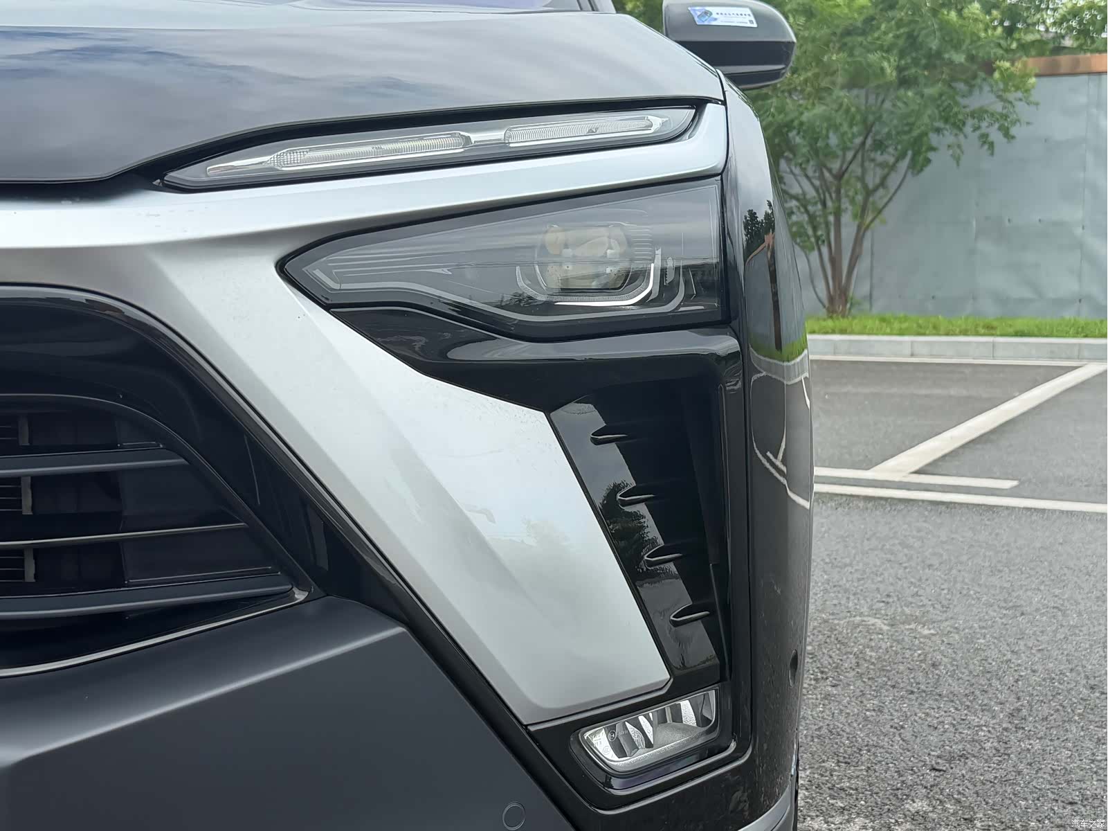 NIO ES8, 2021 13