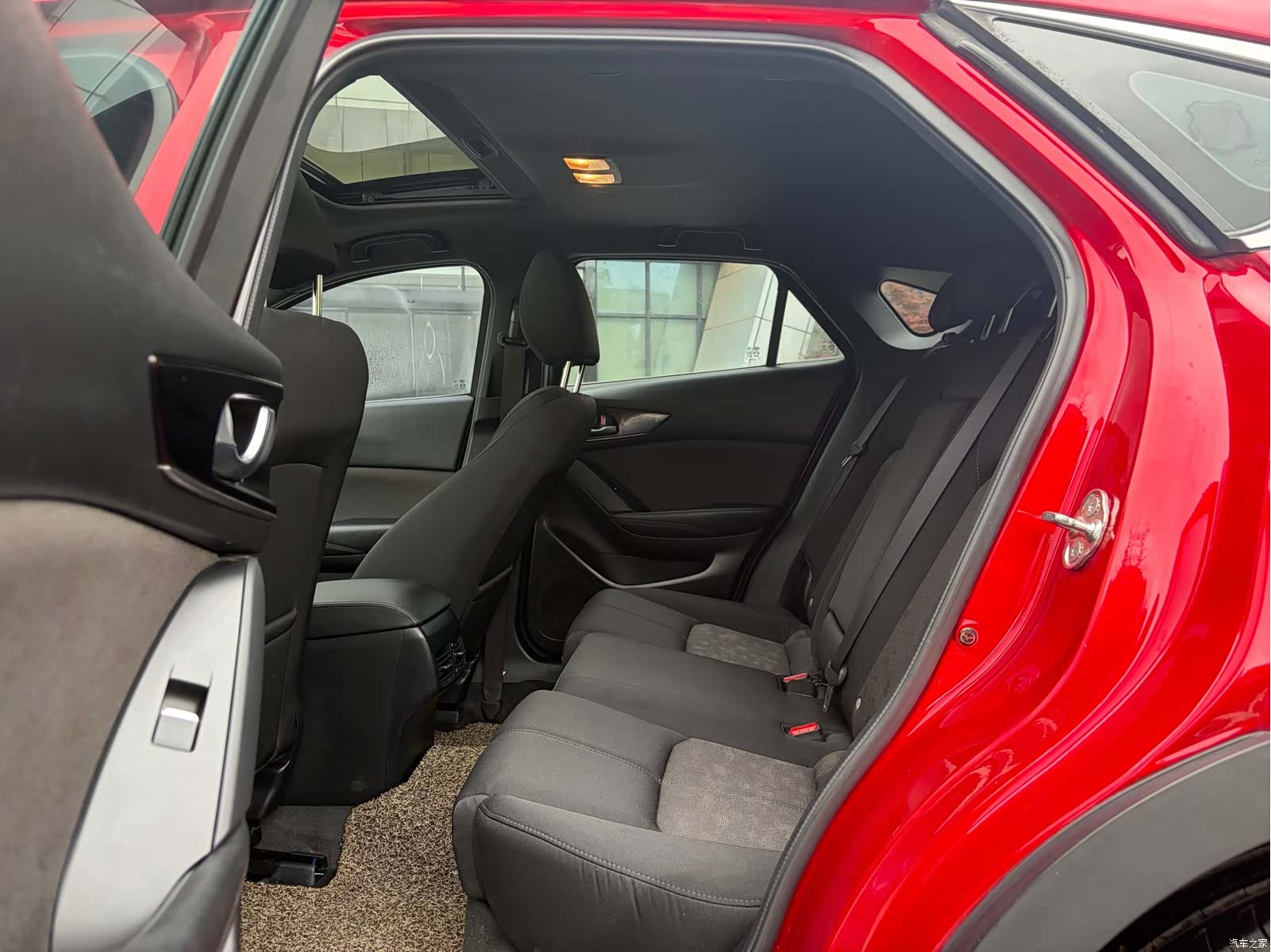 Mazda CX-4, 2020 все фото