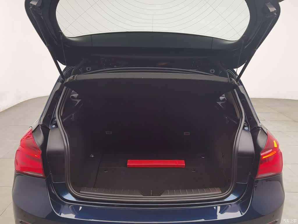 BMW 1 Series, 2016 16
