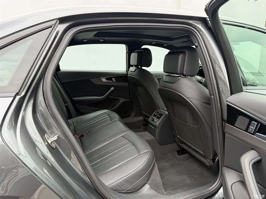 Audi A4L, 2024 12