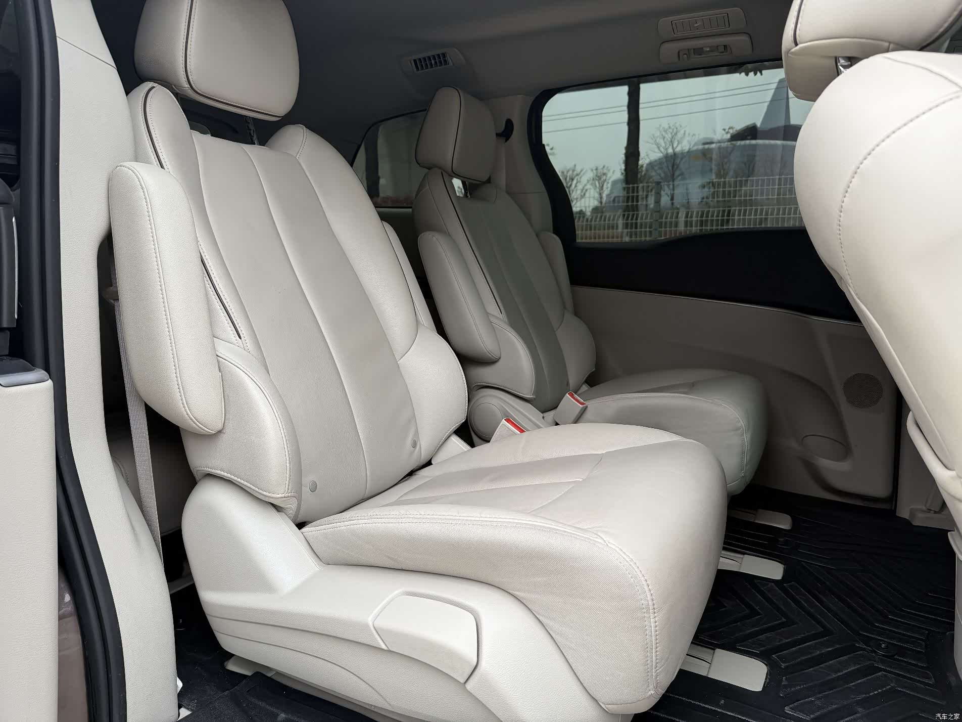 Buick GL8, 2020 21