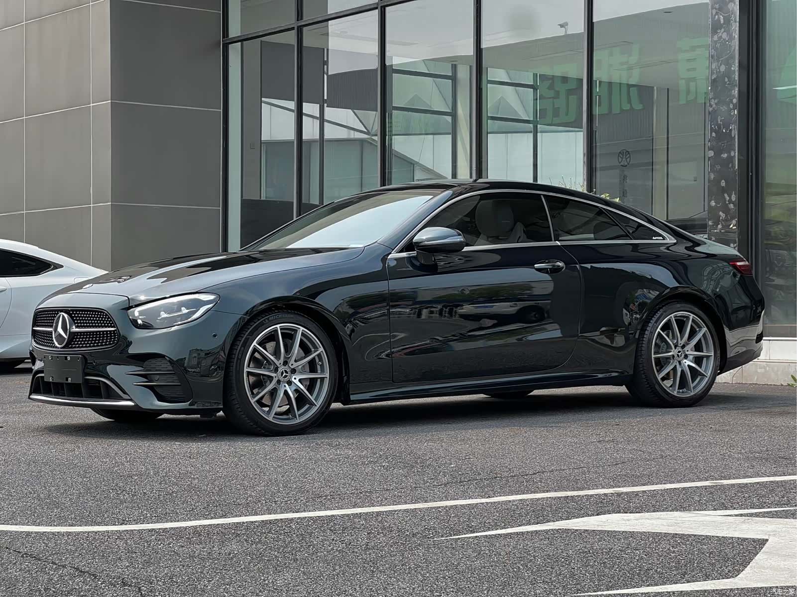 Mercedes-Benz E-Class, 2021 1