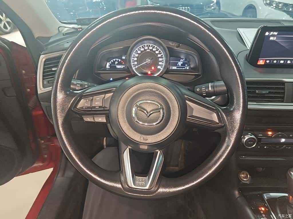 Mazda Mazda3, 2019 11