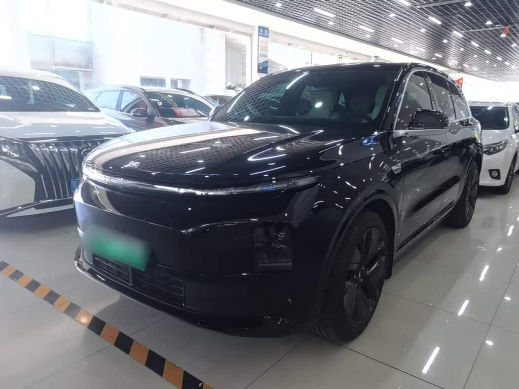 Li Auto L6