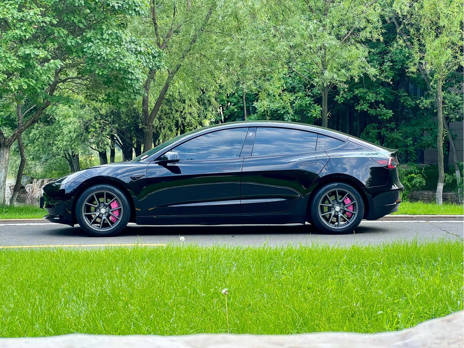 Tesla Model 3, 2021 12
