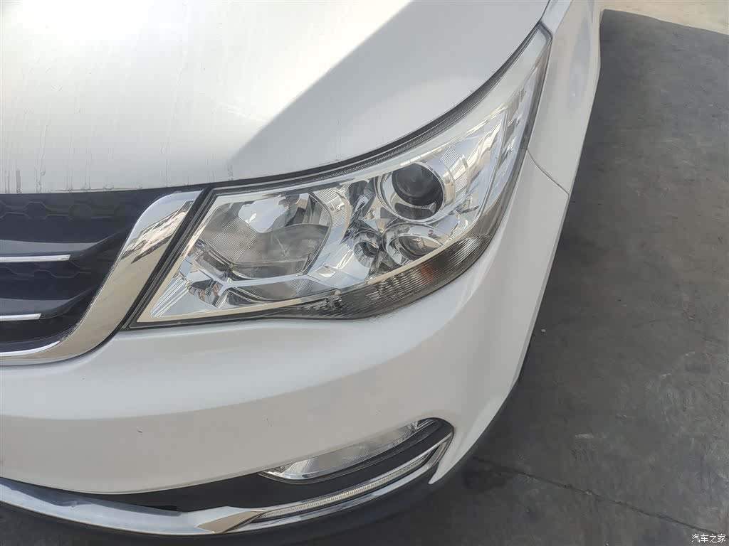 Wuling 730, 2018 24