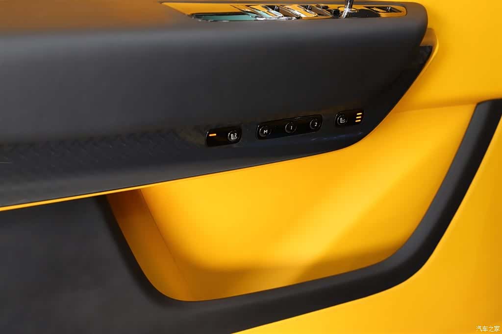 Rolls-Royce Cullinan, 2022 20