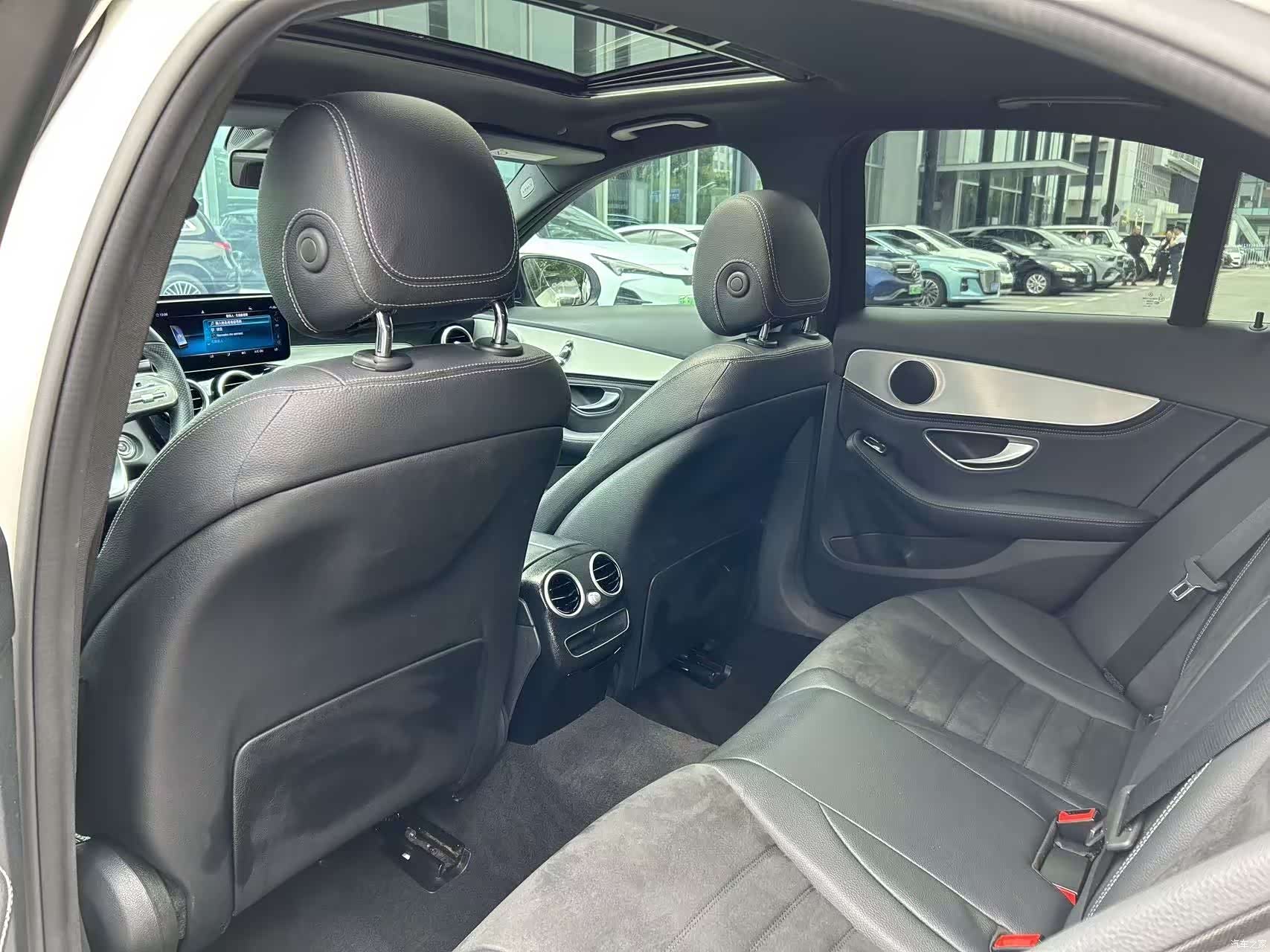 Mercedes-Benz C-Class, 2018 12